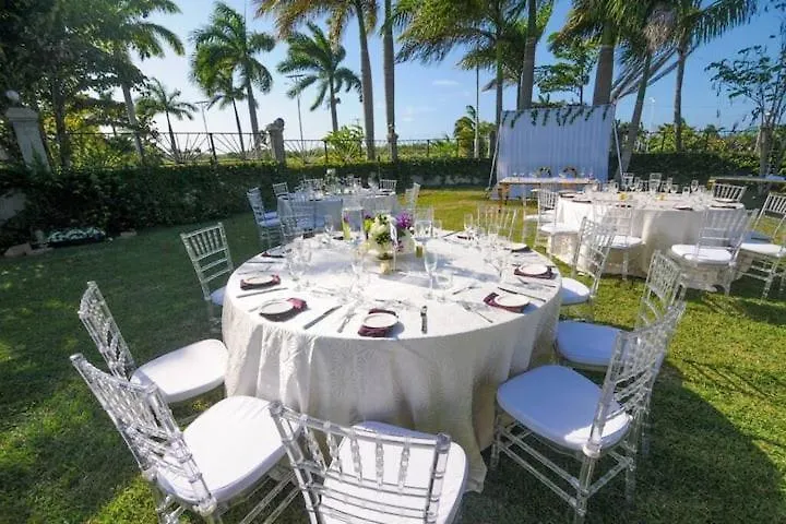 Royalty Villas Saint Annʼs Bay